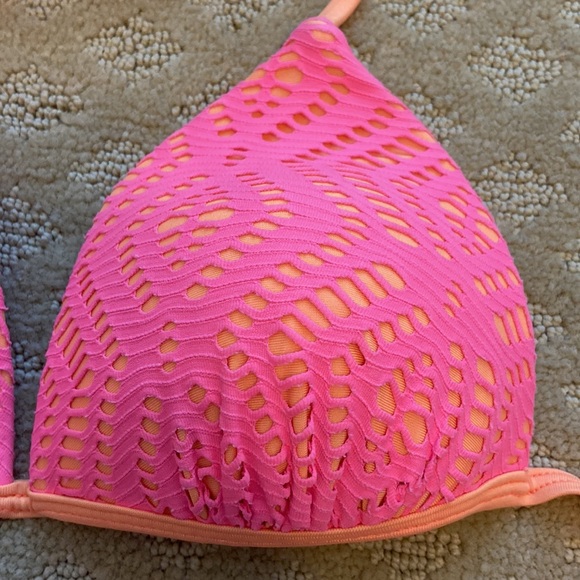 SO Orange triangle bikini top with pink overlay. S - Picture 4 of 7